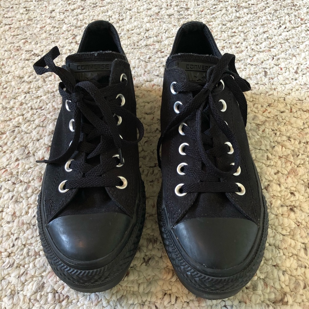 Converse Platform All Black Low Tops